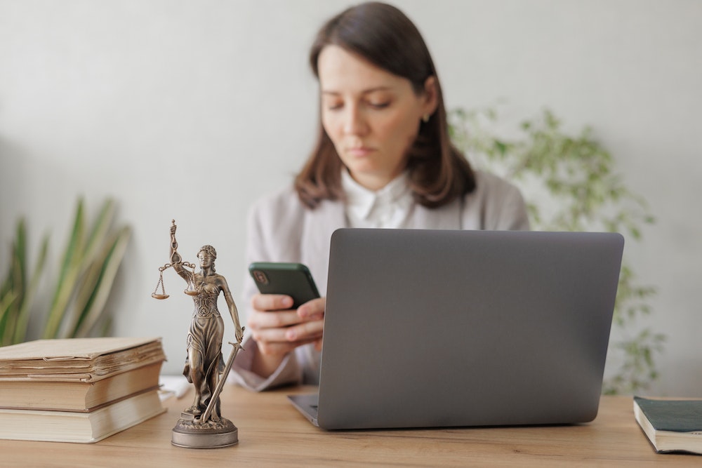 Aspects juridiques essentiels de la reprise d'entreprise : un guide pour les entrepreneurs
