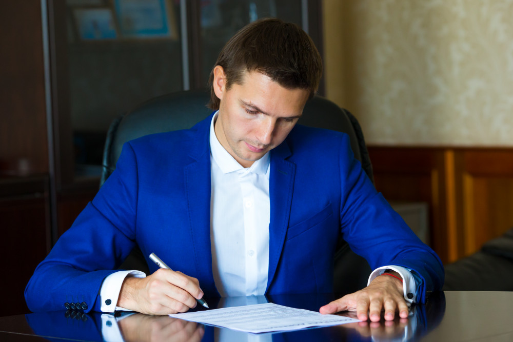 Caractéristiques et qualification du contrat de travail : un éclairage juridique