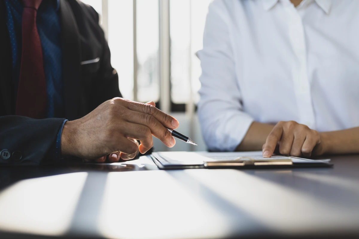 Défaut d'assurance décennale : Comment l'éviter et gérer les conséquences