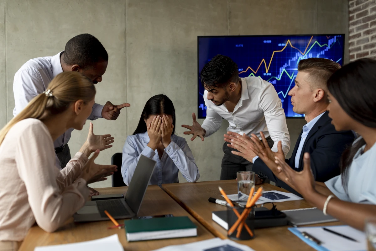 Le harcèlement moral au travail : Décryptage des critères légaux pour mieux se défendre
