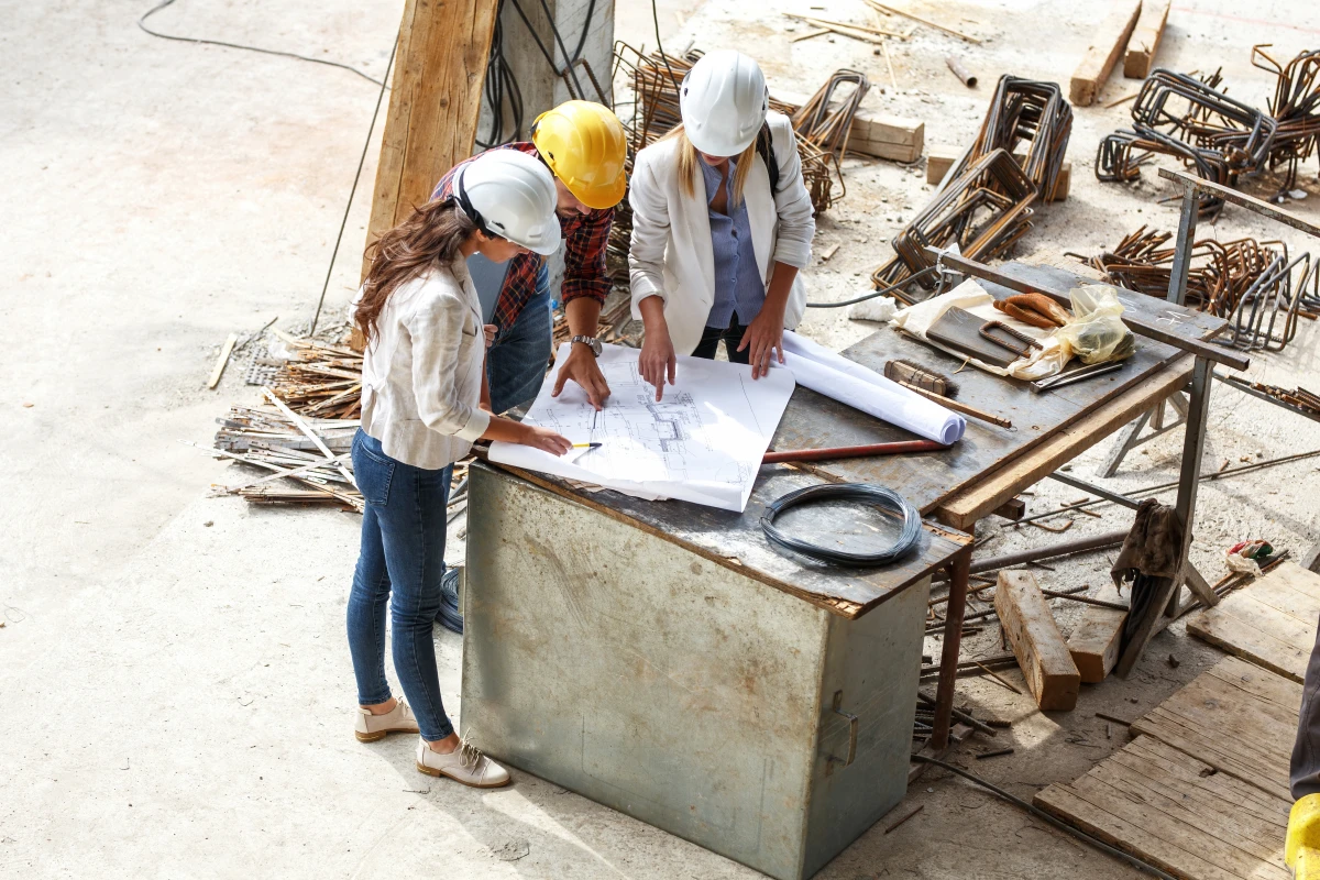 Contester une décision de suspension de permis de construire : guide juridique complet